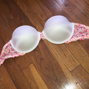 32D White Floral Victoria’s Secret PINK Pushup Bra